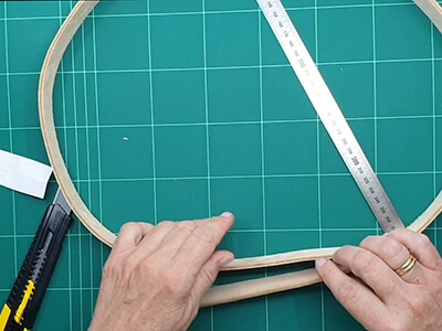 Step 1 Measure the waist and cut the strap to length